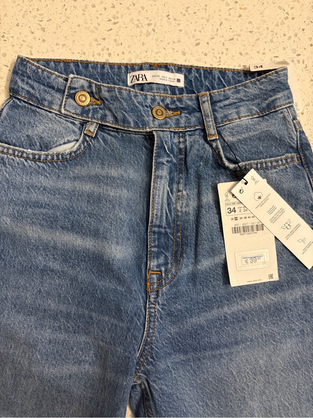 Zara Women’s Blue Relaxed Jeans - Light Wash